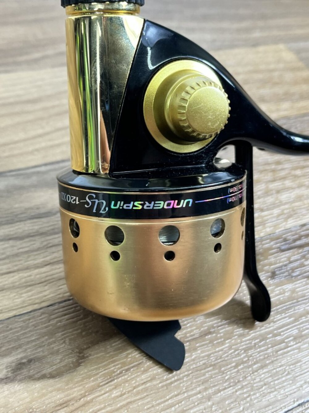 DAIWA 120XD UNDERSPIN CLOSED FACE SPINCASTING REEL Fishing - Picture 8 of 11